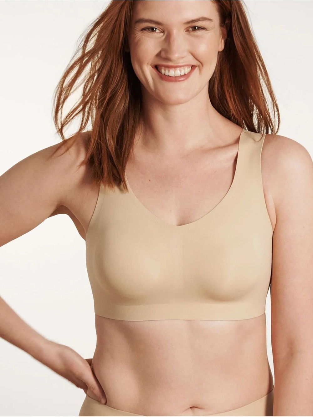 NWT Evelyn Bobbie Defy Wireless Full Coverage Bra | Size M Sand